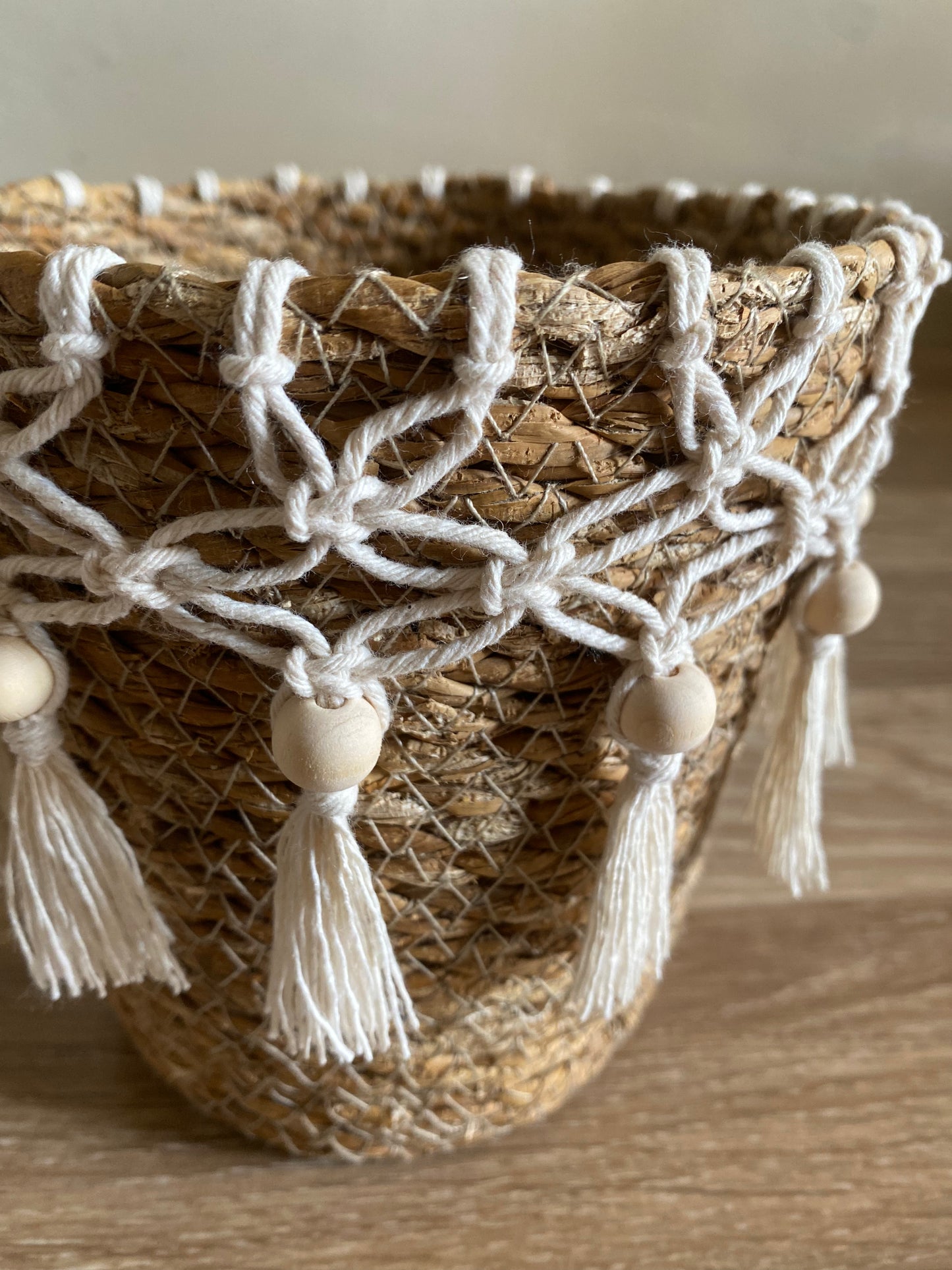 Straw Pot