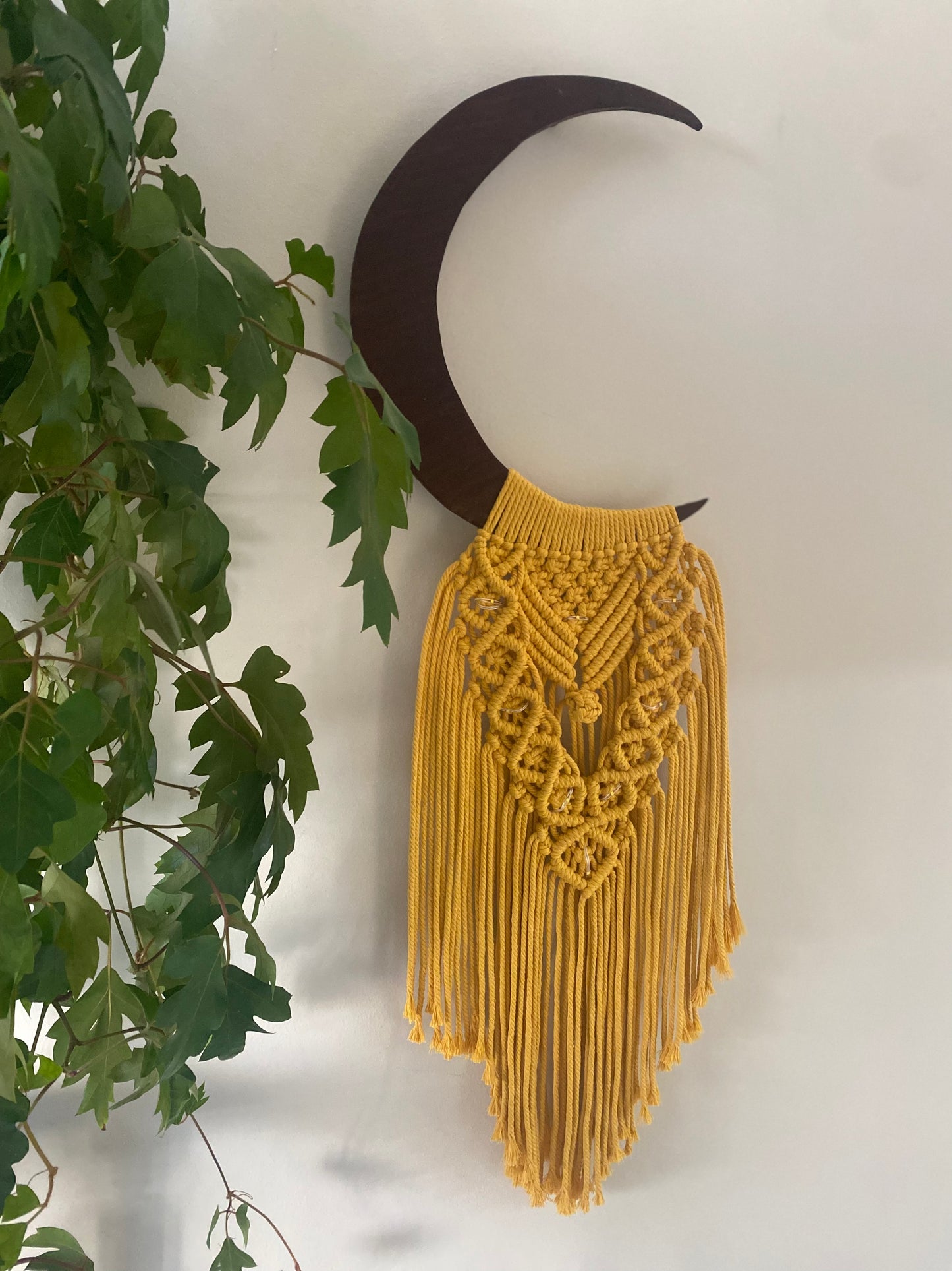 Rustic Hilal